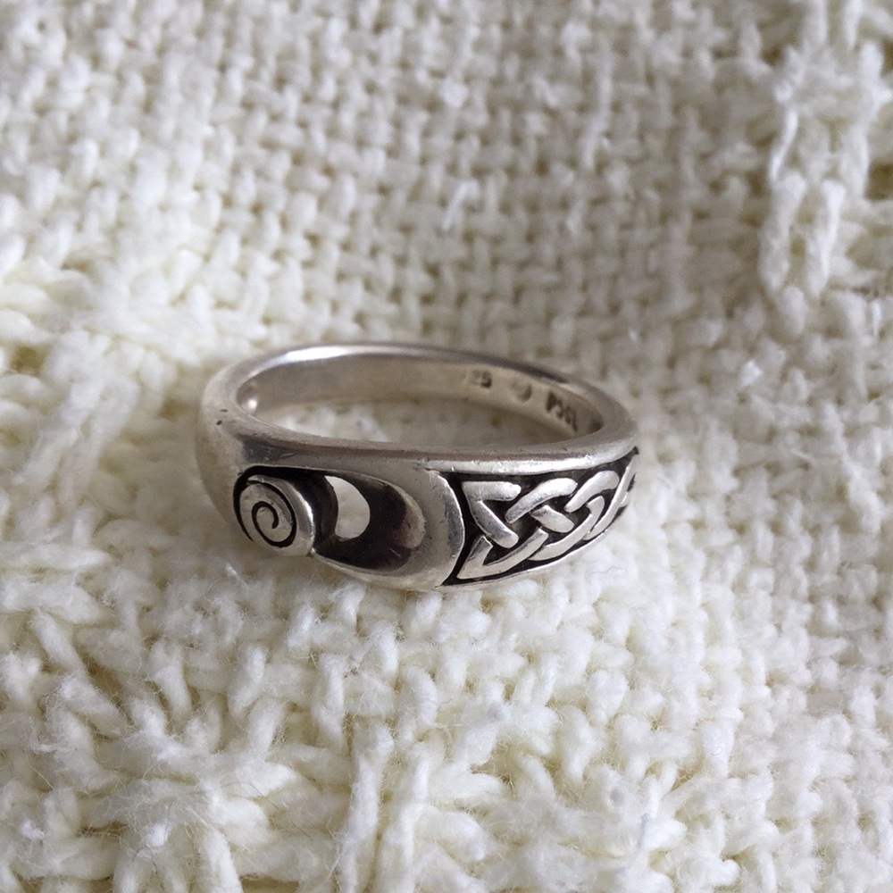 Sterling Silver Celtic Design Ring (9)